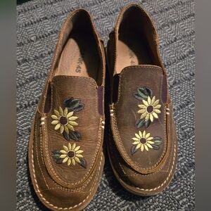 Rank 45 Brown Leather Embroidered Slip-On Shoes W Sunflower Stitch Detail. Lnwot